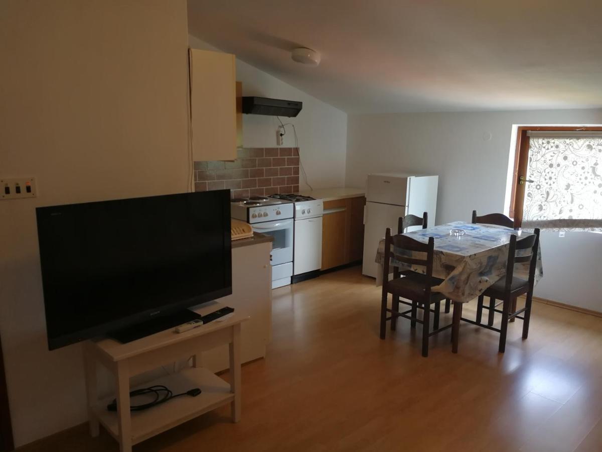 Apartmani Nea Biograd Na Moru Ngoại thất bức ảnh