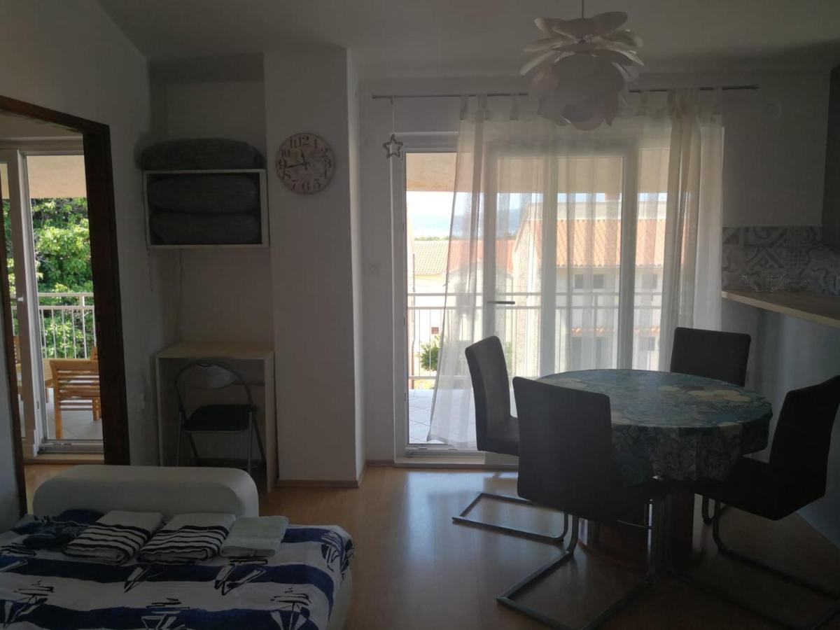 Apartmani Nea Biograd Na Moru Ngoại thất bức ảnh