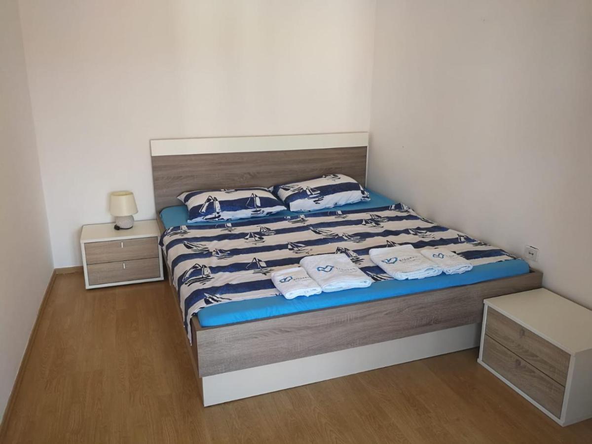 Apartmani Nea Biograd Na Moru Ngoại thất bức ảnh