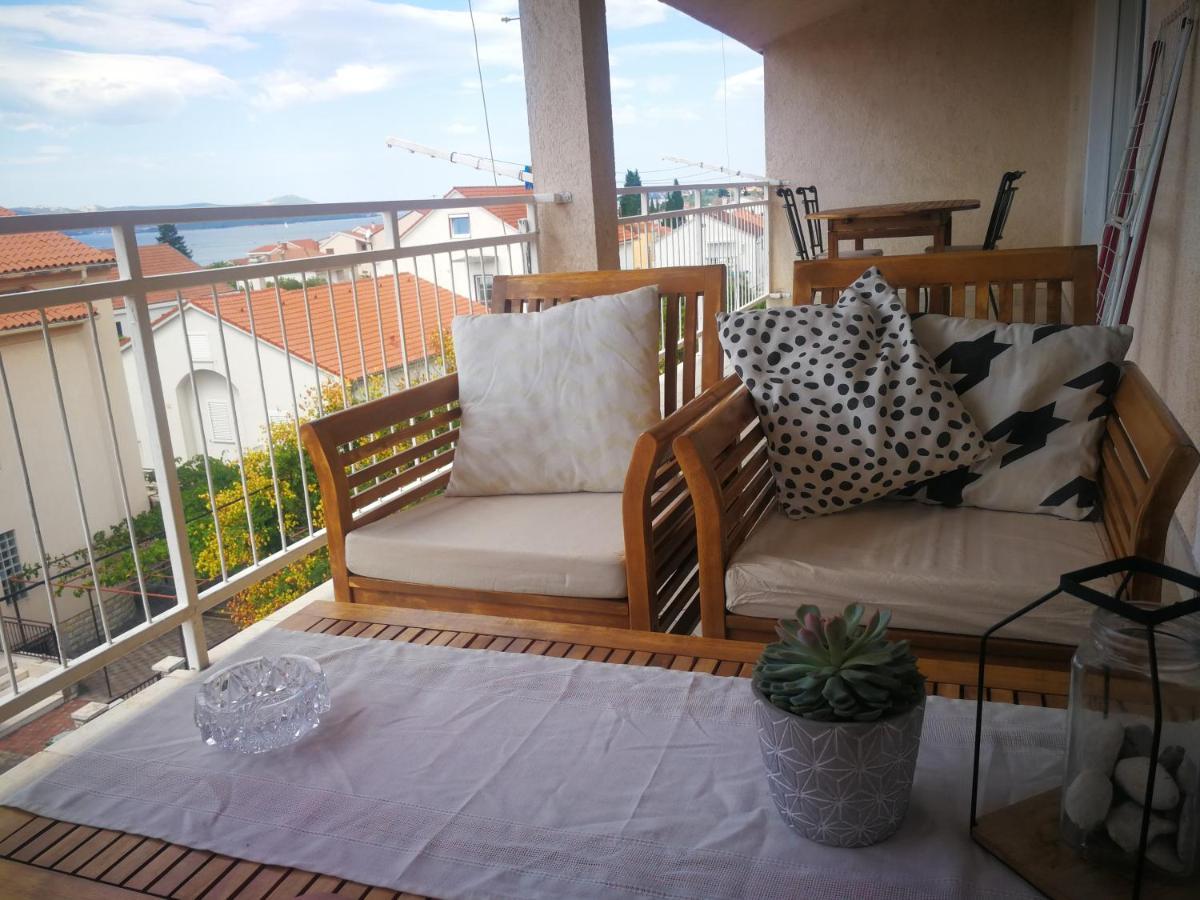 Apartmani Nea Biograd Na Moru Ngoại thất bức ảnh