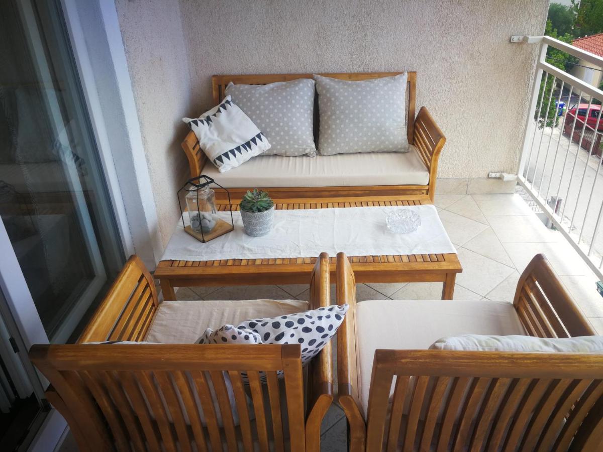 Apartmani Nea Biograd Na Moru Ngoại thất bức ảnh