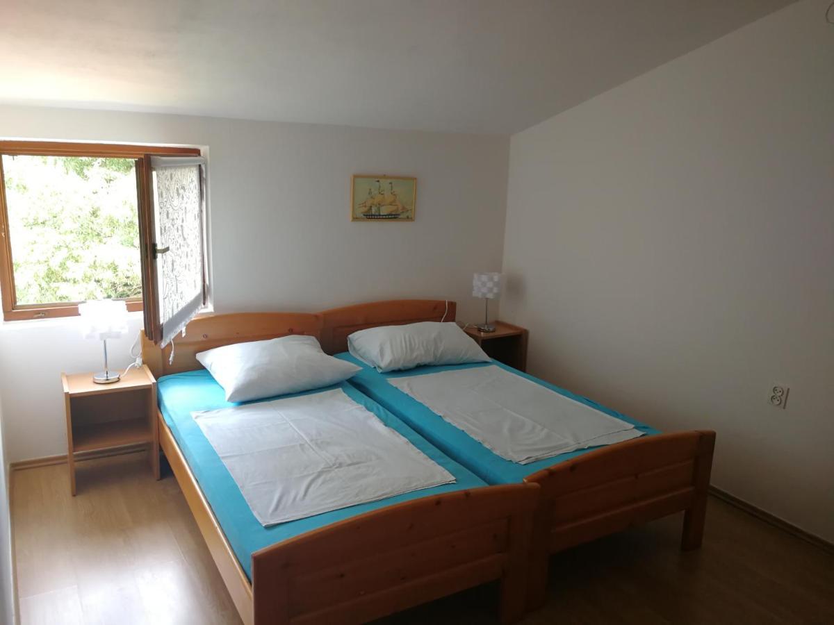 Apartmani Nea Biograd Na Moru Ngoại thất bức ảnh