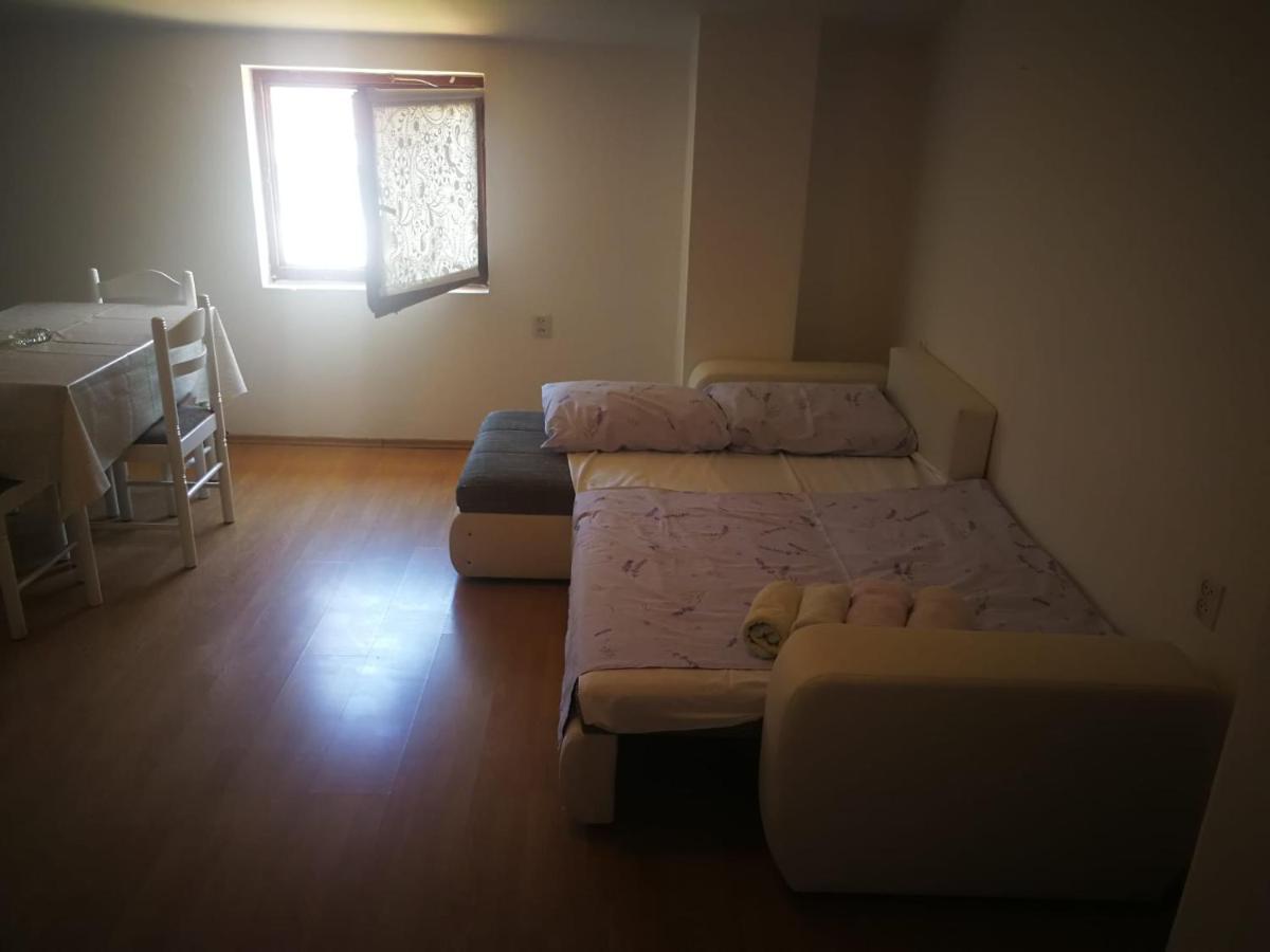 Apartmani Nea Biograd Na Moru Ngoại thất bức ảnh