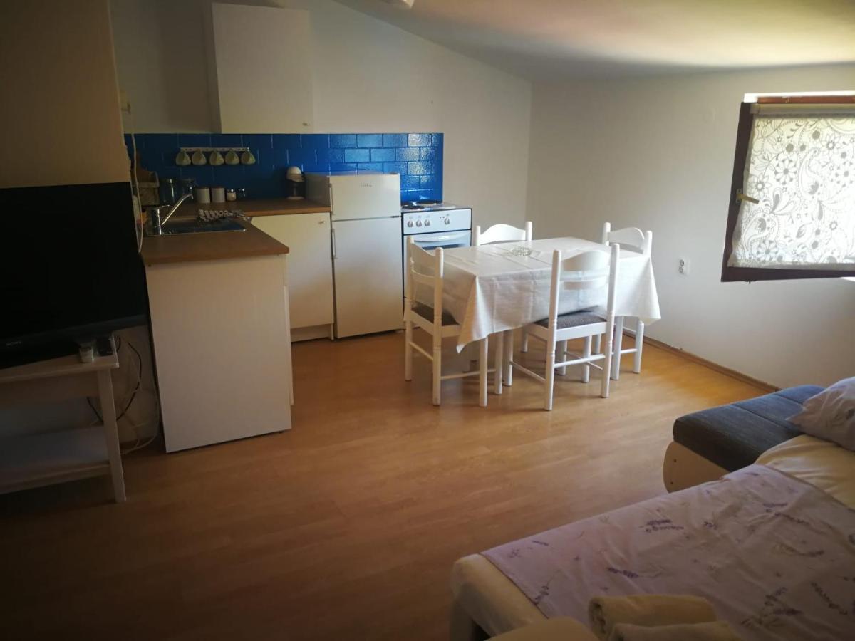 Apartmani Nea Biograd Na Moru Ngoại thất bức ảnh