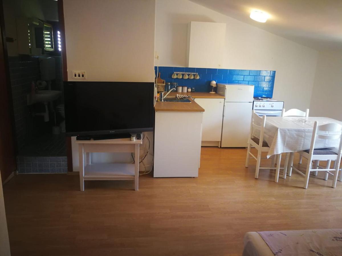 Apartmani Nea Biograd Na Moru Ngoại thất bức ảnh